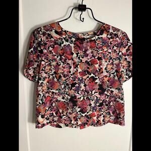 Pink Floral Short Sleeve Blouse With Scalloped Bottom Sz Small